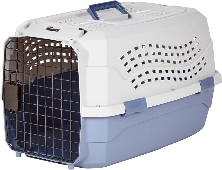 Amazon Basics Pet Carrier