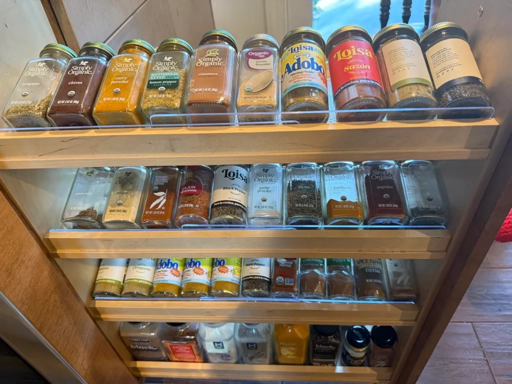 MIUKAA Spice Organizer